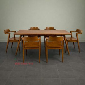 Meja Makan Minimalis